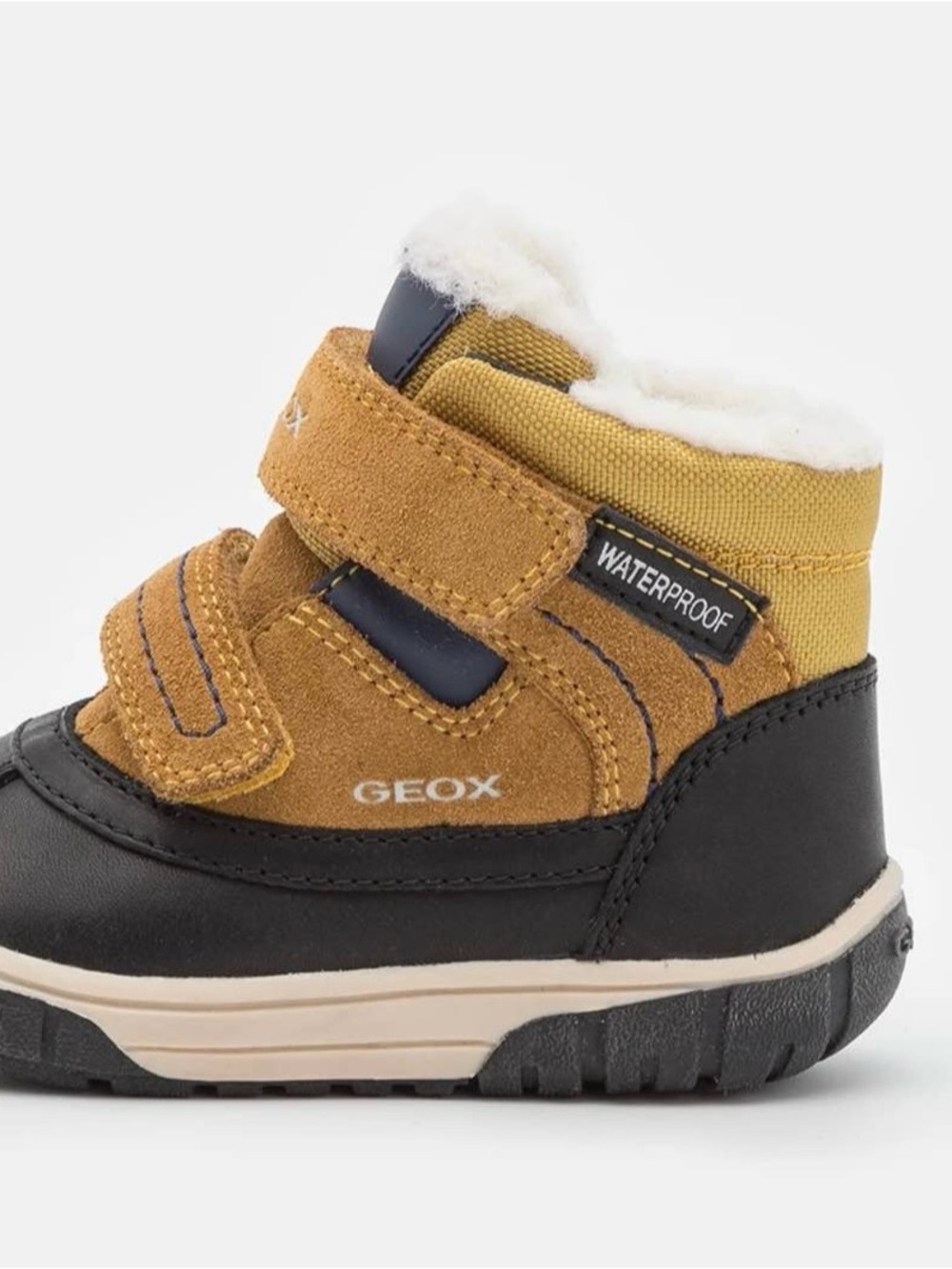GEOX Kids’ Winter Boots – Size 7